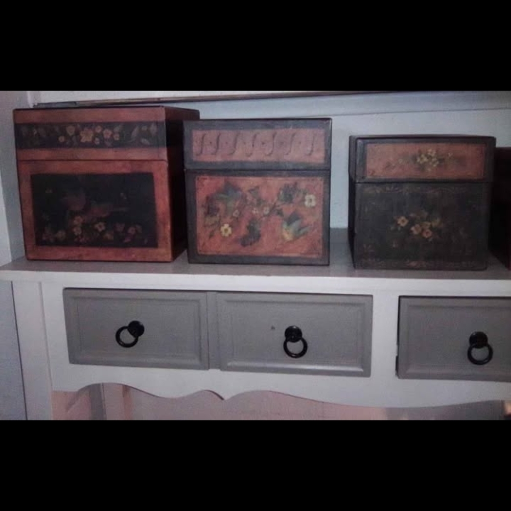Set of Decorative Floral Boxes - Picture 3 of 4
